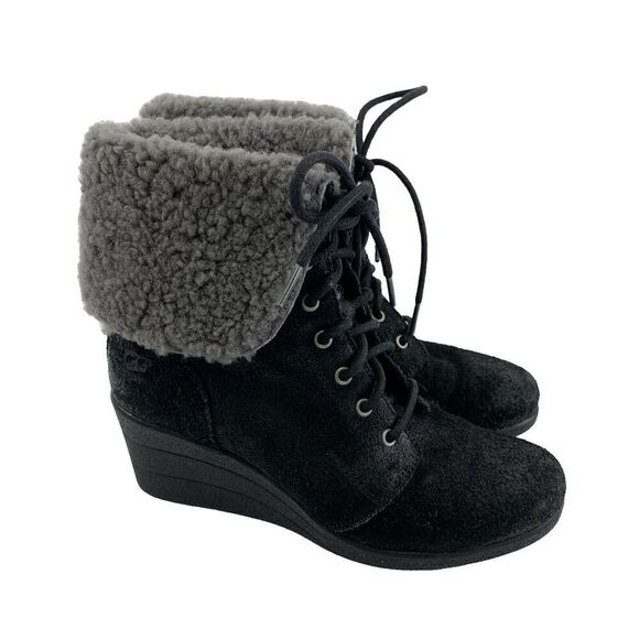 Ugg Zea Wedge Ankle Boot Sheepskin Fur Trim Black Suede Lace Up 1003360 Womens 8 - Picture 1 of 13